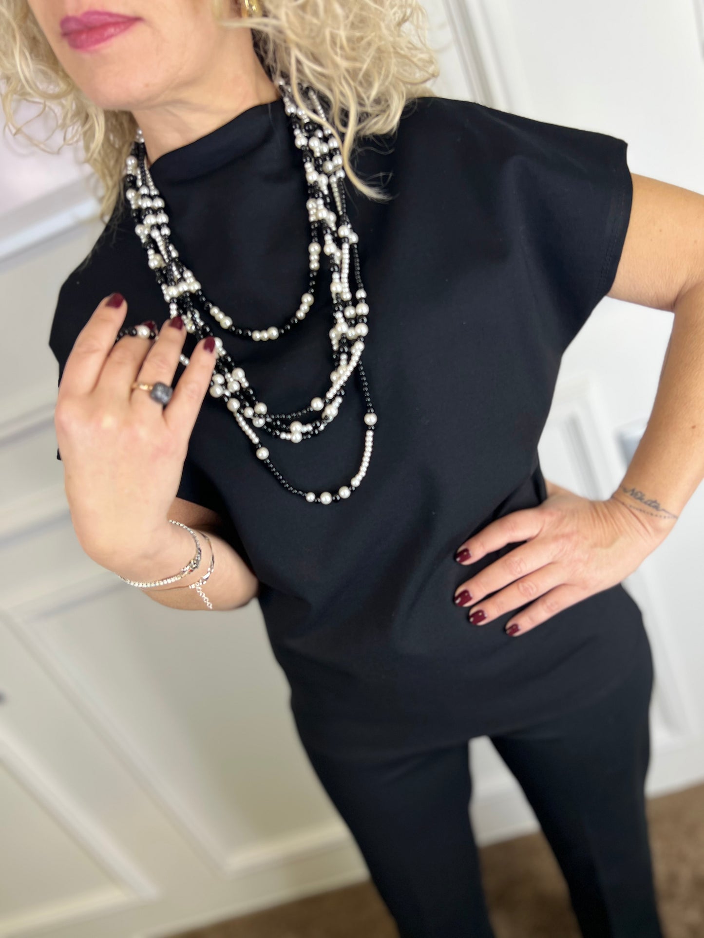 Collana MULTIFILO PERLE BIANCO E NERO