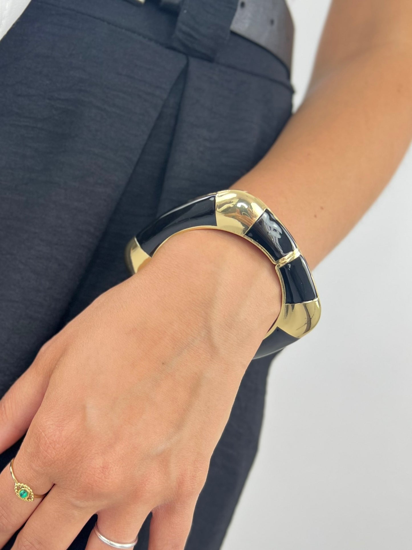 Bracciale QUADRATO oro e nero