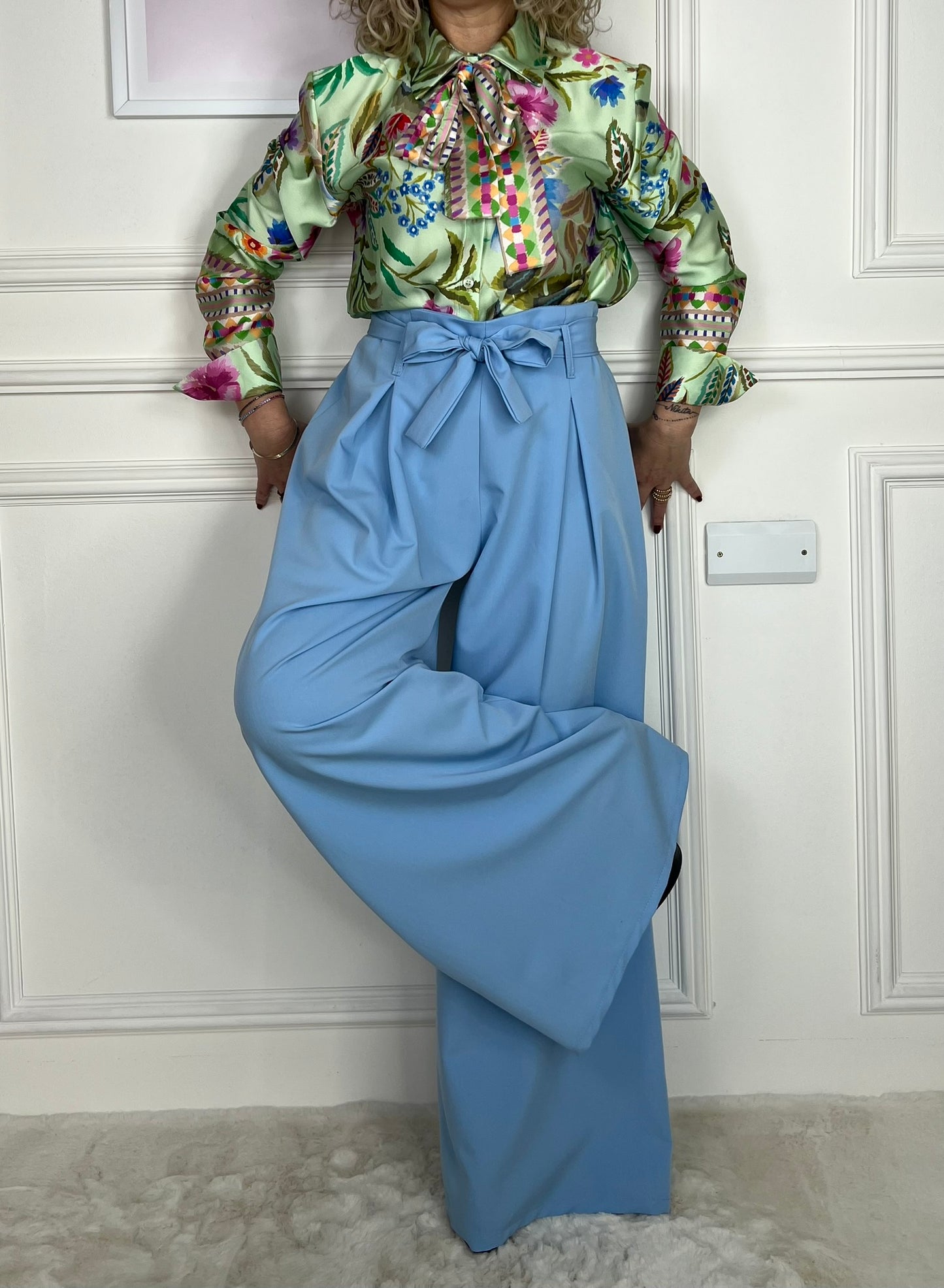 Pantalone ELISA celeste