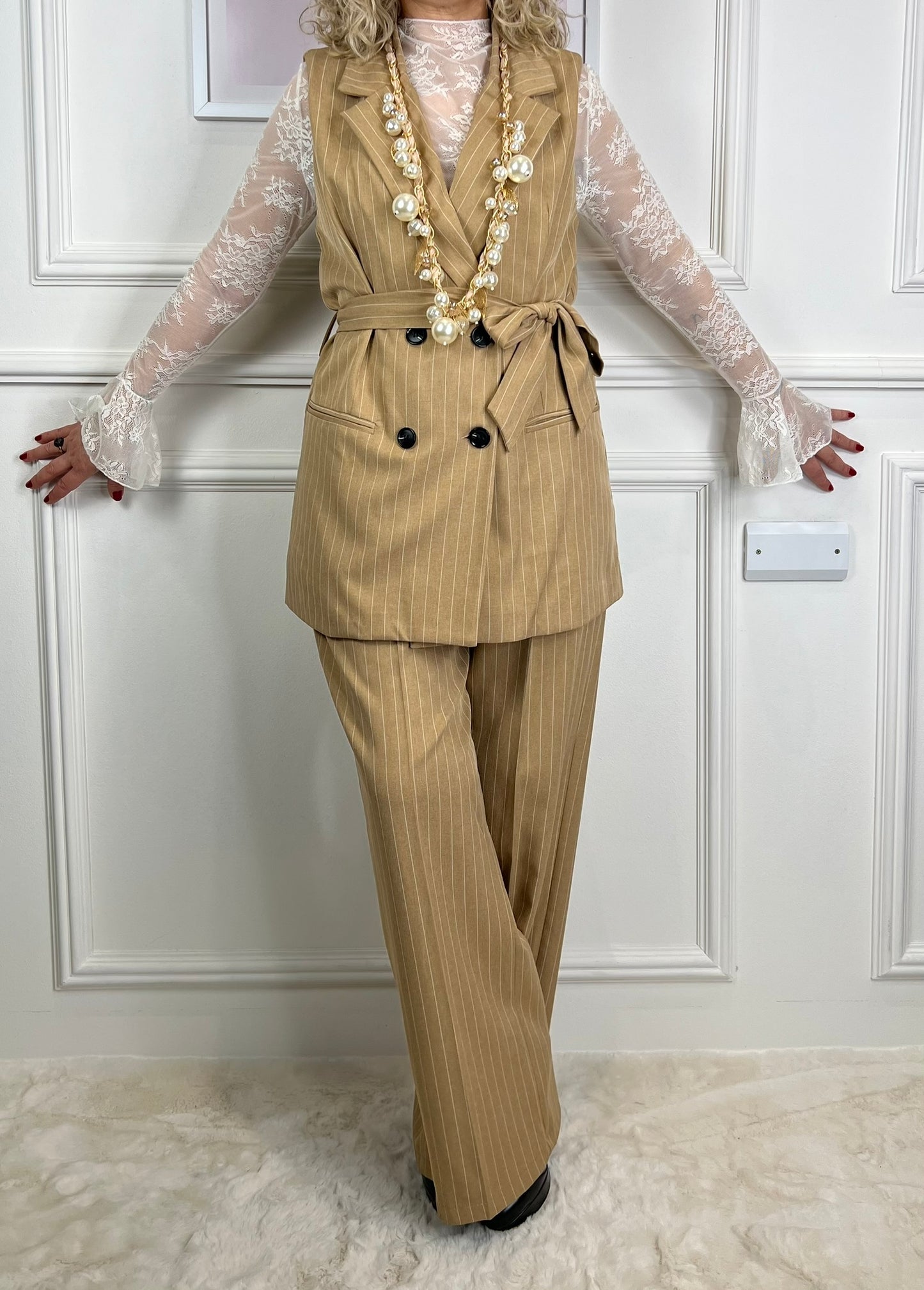 Completo CLEO beige gessato